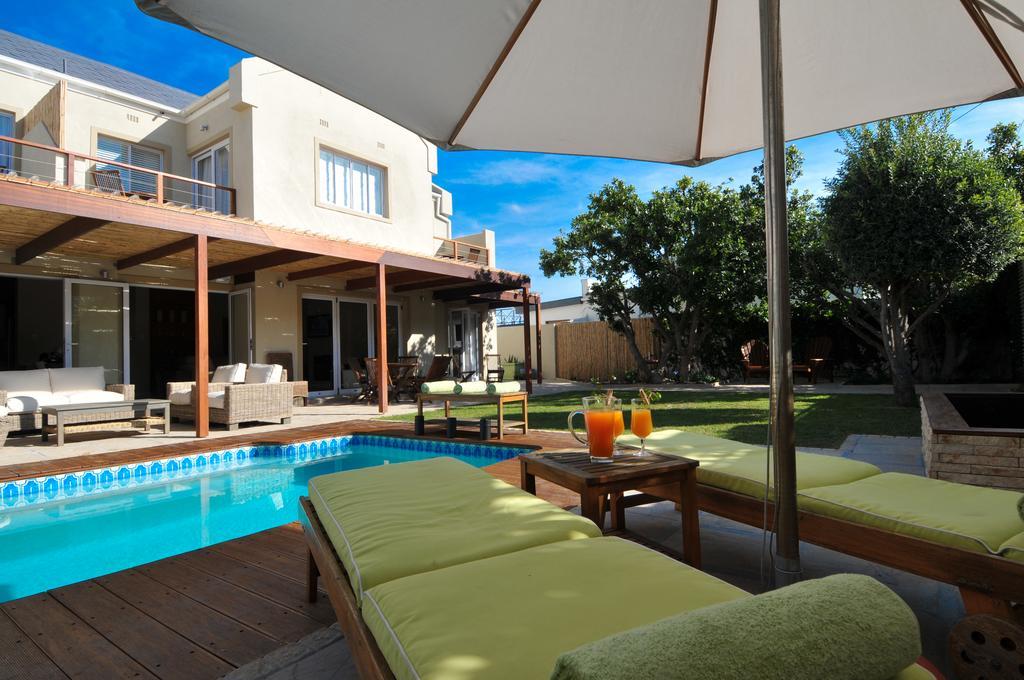 Bamboo Guest House Hermanus Exterior photo